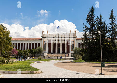 Athen, Griechenland. Das Nationale Archäologische Museum, ein Museum, das die reichste Sammlung von Artefakten aus der griechischen Antike weltweit enthält Stockfoto