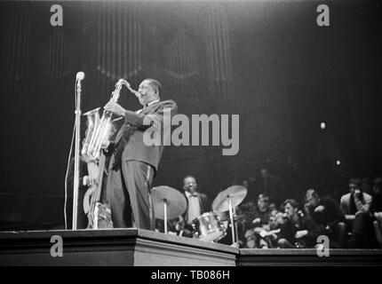 1963, 27. Oktober, Concertgebouw Amsterdam, Niederlande, John Coltrane, (Foto Gijsbert Hanekroot) Stockfoto