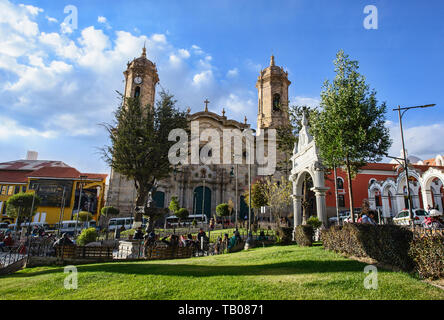 Die Kathedrale Basilica und Hauptplatz, Potosi, Bolivien Stockfoto