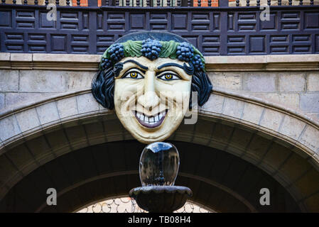 Bacchus mask im Innenhof des Casa Nacional de la Moneda, Potosi, Bolivien Stockfoto