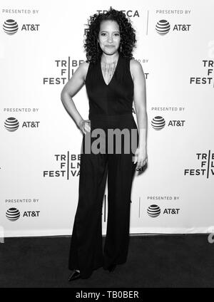 New York, NY - 28. April 2019: Luna Lauren Velez besucht die Premiere der "Swallow" während der 2019 Tribeca Film Festival in der SVA Theater Stockfoto