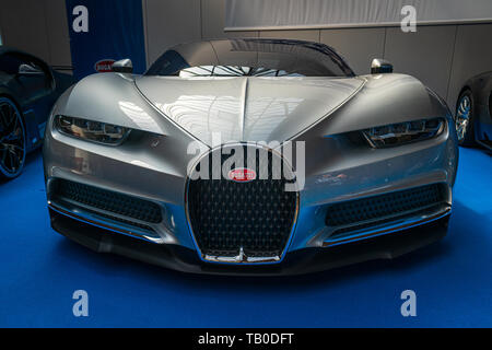 BERLIN - Mai 11, 2019: ein Sportwagen Bugatti Chiron, 2017. 32Th Berlin-Brandenburg Oldtimer Tag. Stockfoto