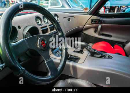 BERLIN - Mai 11, 2019: das Innere der Sportwagen Dodge Viper RT/10 Roadster (erste Generation). 32Th Berlin-Brandenburg Oldtimer Tag. Stockfoto