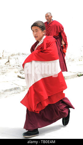 Ein Ngakpa Mönch in Labrang Kloster in Amdo, Osttibet. Stockfoto