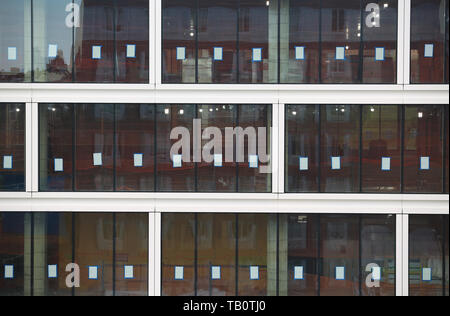 Glas neue Einkaufszentrum in Lower East Manhattan New York Stockfoto