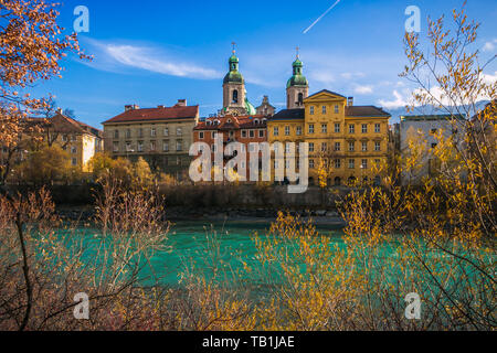 Schönen Ausblick auf Innsbruck Stadt am Fluss Inn, Tirol Stockfoto