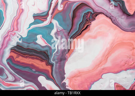 Fluid Art. Weiß Pastell coral Wellen und Locken. Stockfoto