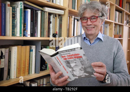 Berlin, Deutschland. 28 Mai, 2019. Der ehemalige DDR-Bürgerrechtler und Mitbegründer der Osten SPD, Stephan Hilsberg. (Zu "auf der falschen Seite: Peking Massaker ein Teil der DDR-Geschichte') Quelle: Wolfgang Kumm/dpa/Alamy leben Nachrichten Stockfoto