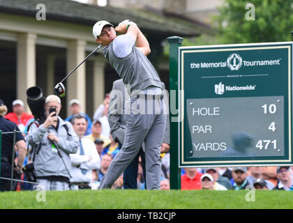 Dublin, OH, USA. 30 Mai, 2019. Rory Mcilroy reagiert auf einen Schuß in der ersten Runde spielen am Memorial Day 2019 Turnier durch Allgemein bei Muirfield Village Golf Club in Dublin, OH vorgestellt. Austyn McFadden/CSM/Alamy leben Nachrichten Stockfoto