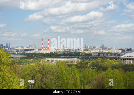 Moskau, Russland - Mai 03, 2019: Panoramablick auf Stadt Moskau von Sparrow Hügeln Stockfoto