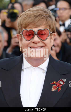 Mai 16, 2019 - Cannes, Frankreich - Die "Rocketman" "Roter Teppich" - Cannes 2019: Sir Elton John besucht das Screening von "Rocketman" während der 72. jährlichen Filmfestspiele von Cannes am 16. Mai 2019 in Cannes, Frankreich. (Bild: © Friedrich InjimbertZUMA Draht) Stockfoto