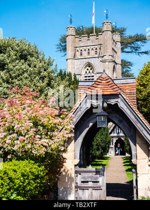 Der hl. Jungfrau Maria Kirche Hambleden, im TV zeigen gute Omen, Buckinghamshire, England, UK, GB verwendet. Stockfoto