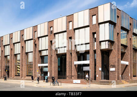 Eingang zu Ihrer Majestät Passamt Peterborough HM Passamt Aragon Gericht Northminster Cambridgeshire Peterborough England uk gb Europa Stockfoto