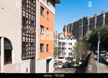 Dh DEAN VILLAGE EDINBURGH Neue alte Häuser und moderne Wohnung Blöcke Stockfoto