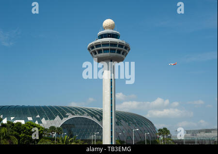 01.03.2019, Singapur, Singapur - Singapur, Republik Singapur, Asien-Tower und das neue Juwel Terminal des Changi International Airport Stockfoto