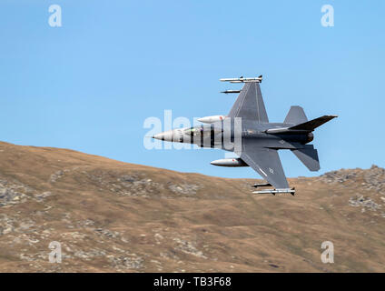 F-16C Flugzeuge von Homestead Air Reserve Base, Florida transit Die 5 Pass im LFA7 (Rufzeichen Mako Mako 21 und 22) am 16/05/2019 Stockfoto