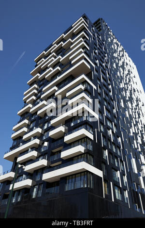 01.04.2019, Brüssel, Brüssel, Belgien - Hochhäuser der Maalbeek Bezirk in der Nähe des Europaviertels. 00 R 190401 D 052 CAROEX.JPG [MODEL RELEASE: Stockfoto