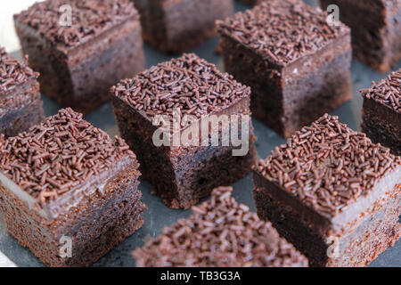Quadratische Schokolade Kuchen Stück Stockfoto