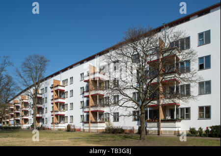 10.04.2018, Berlin, Berlin, Deutschland - Wohnanlage in der großen Siemensstadt Wohnanlage, ein modernes Berliner Wohnsiedlung, zwischen gebaut Stockfoto