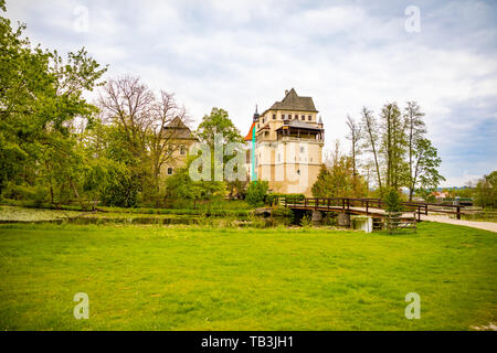 Mittelalterliche Blatna Schloss in der Tschechischen Republik während Frühling, Tschechische Republik Stockfoto