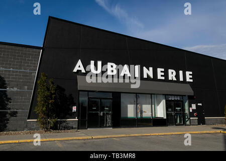 Ein logo Zeichen außerhalb eines Aubainerie Store in Greenfield Park, Quebec, Kanada, am 23. April 2019. Stockfoto