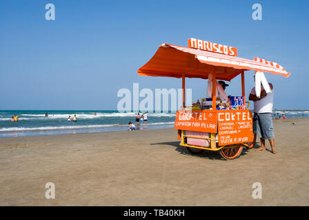 Anbieter am Strand in Tuxpan. Veracruz, Mexiko. 18. Juni 2007 Stockfoto