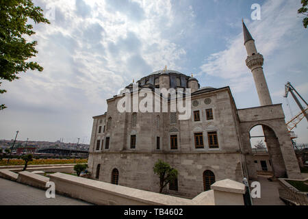 Sokollu (sokullu) Mehmet Pascha Moschee Mimar Sinan im Jahr 1578 gebaut. Im alten Stadtzentrum. Osmanische Moschee in der Nachbarschaft des Kadirga entfernt Stockfoto