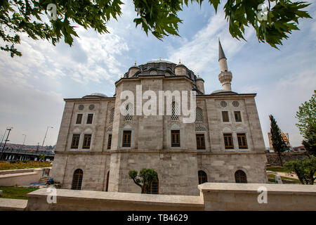 Sokollu (sokullu) Mehmet Pascha Moschee Mimar Sinan im Jahr 1578 gebaut. Im alten Stadtzentrum. Osmanische Moschee in der Nachbarschaft des Kadirga entfernt Stockfoto