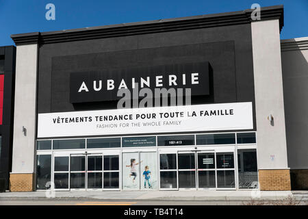 Ein logo Zeichen außerhalb eines Aubainerie Store in Montreal, Quebec, Kanada, am 21. April 2019. Stockfoto