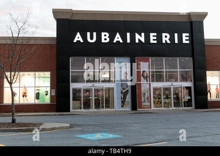 Ein logo Zeichen außerhalb eines Aubainerie Store in Saint-Martial-de-Montarville, Quebec, Kanada, am 21. April 2019. Stockfoto