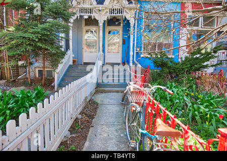 Toronto, Kanada - 5 Mai, 2019: Kensington Market, ein markanter multikulturellen Viertel in der Innenstadt von Toronto, einem nationalen historischen Ort Stockfoto