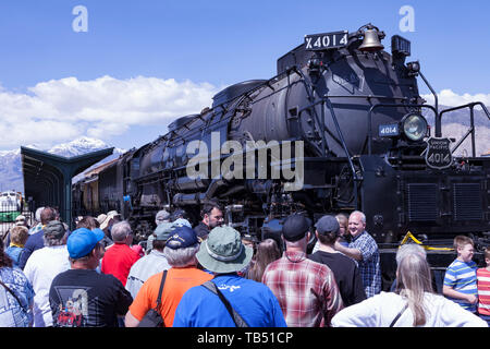 Union Pacific Dampflok 4014 'Big Boy' sitzt auf Anzeige an der Union Station in Ogden, Utah. Stockfoto