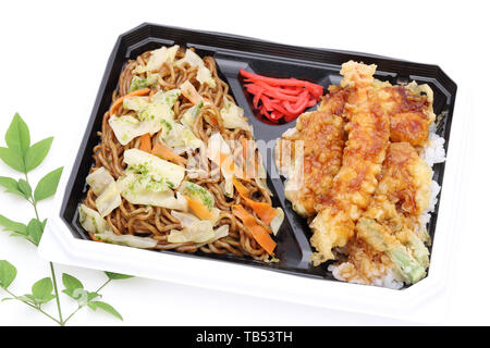 Japanische Bento Lunch pack auf weißem Hintergrund Stockfoto