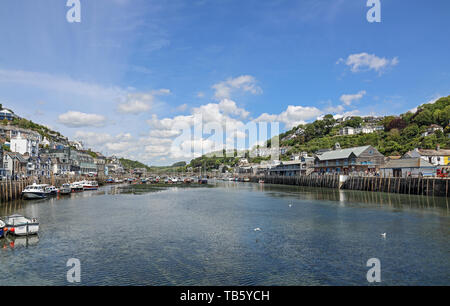 Ost und West Looe auf beiden Seiten des Flusses Looe, Cornwall. Stockfoto