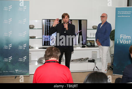 CANNES, Frankreich - 18. Mai: Ruben Östlund besucht und Plätze die Pres während des Films ich Große jährliche drücken Sie Mittagessen während der 72Nd Cannes Film Festival (Cr Stockfoto