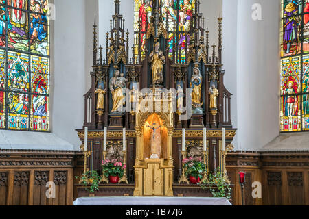Altar der Karmelitenkirche St. Ägidius, Bad Reichenhall, Berchtesgadener Land, Oberbayern, Bayern, Deutschland | St. Ägidius Kirche Altar, schlechte Rei Stockfoto