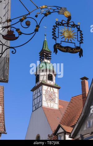 Die Altstadt, die St.-Nikolaus-Kirche, Waiblingen, Baden-Württemberg, Deutschland Stockfoto