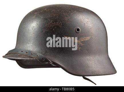 Schutzkleidung, Helme, Deutscher stahlhelm M 40, eingeführt 1940, Luftwaffe (Air Force) Muster, Editorial-Use - Nur Stockfoto