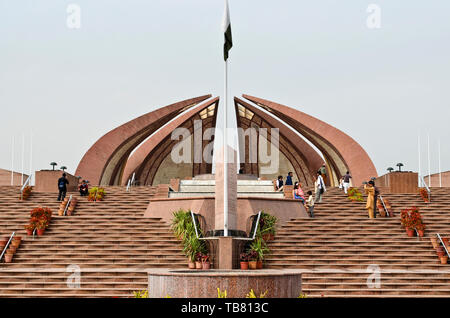 Blick auf Pakistan Denkmal in Islamabad von vorne Stockfoto