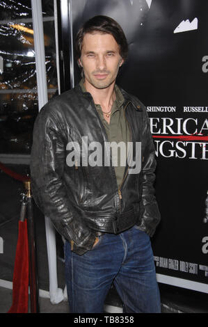 LOS ANGELES, Ca. Oktober 30, 2007: Olivier Martinez auf einem in der Branche Siebung für "American Gangster" am Arclight Theater, Hollywood. Stockfoto