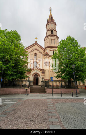 Vilnius, Litauen. Mai 2019. Ein Blick auf die Fassade der St. Nicholas' Church Stockfoto