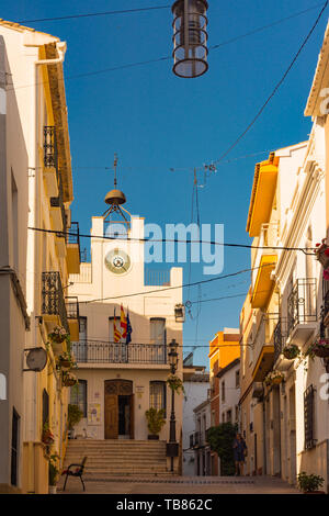 Calpe, Alicante, Spanien. Mai 10, 2019: Fassade des Art Museum in der Altstadt Stockfoto