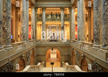 Die grand Treppen innerhalb von Minnesota State Capitol. Saint Paul Minnesota. USA Stockfoto