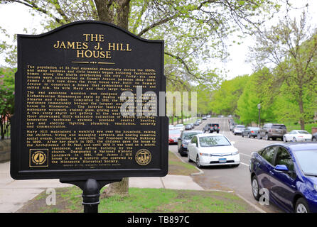 Der Stahl Einführung Zeichen außerhalb des Hauses der historischen Railroad Tycoon James J. Hügel auf Summit Avenue. Saint Paul Minnesota USA.. Stockfoto