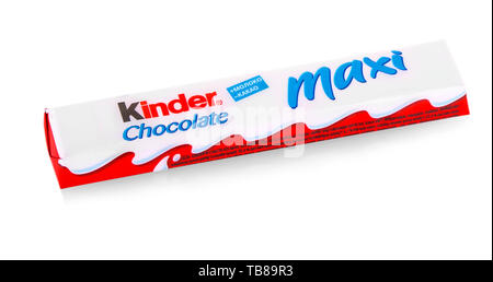 Russland, Kamtschatka - SEPTEMBER 20, 2017. Kinderschokolade Maxi Snack aus Milch und weichen Schwamm Kuchen in Schokolade. Kinder Delice ist ein Kind Stockfoto