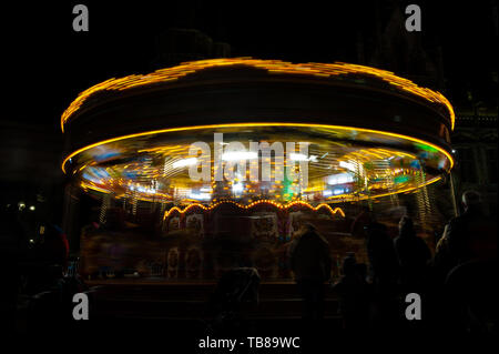Ein Karussell in Gent Weihnachtsmarkt Stockfoto