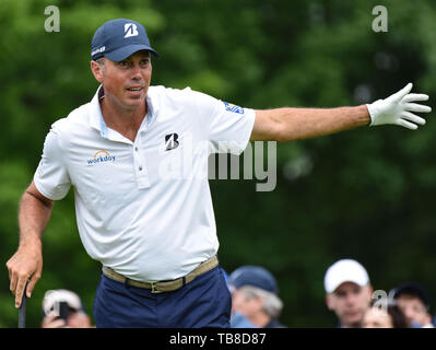 Dublin, OH, USA. 30 Mai, 2019. Matt Kuchar reagiert auf einen Schuß in der ersten Runde spielen am Memorial Day 2019 Turnier durch Allgemein bei Muirfield Village Golf Club in Dublin, OH vorgestellt. Austyn McFadden/CSM/Alamy leben Nachrichten Stockfoto