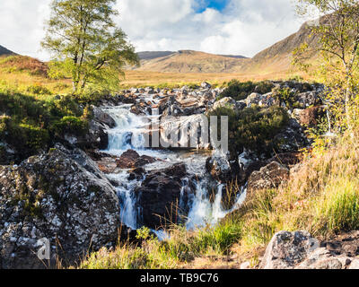 Wasserfall im Fluß Etive im Glen Etive im Glen Coe region, Schottland Stockfoto