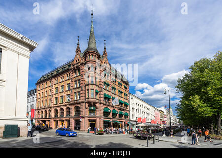 Markante Gebäude im Stadtzentrum von Oslo entlang der Karl Johans Gate. Oslo, Norwegen, August 2018 Stockfoto