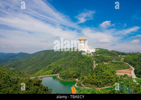 Shaoxing Huaiji Berg Longhua Tempel peddles der Sky Palace Stockfoto